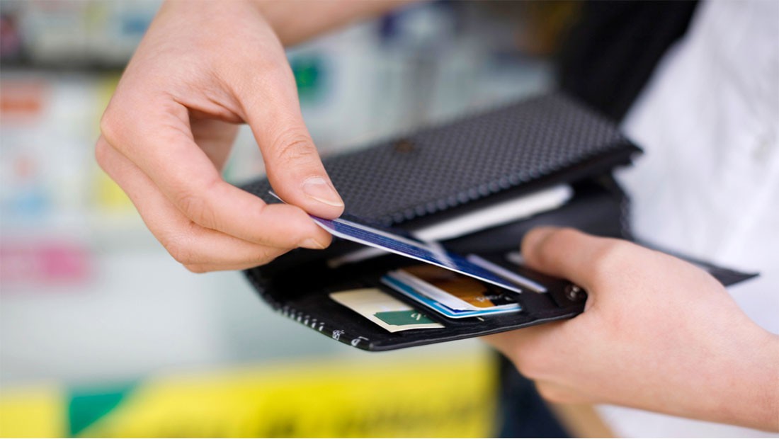 کاربرد کارت اعتباری و دبیت کارت