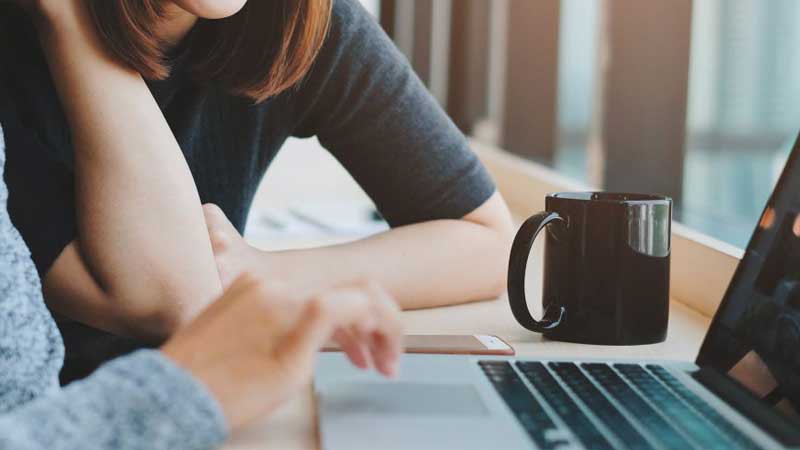 خرید آنلاین بلیط هواپیما خارجی و رزرو بلیط پرواز به صورت اینترنتی و ریالی چگونه انجام می شود؟